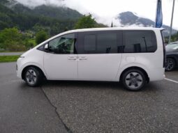 HYUNDAI STARIA Bus Trend Line 2.2 CRDi 2WD voll