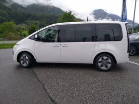 HYUNDAI STARIA Bus Trend Line 2.2 CRDi 2WD