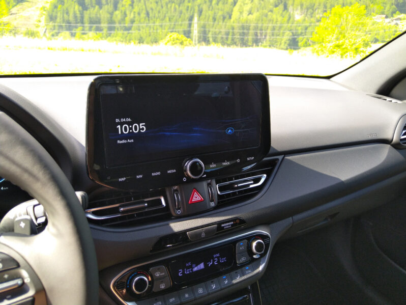 HYUNDAI i30 Kombi 1,5 TGDI 48V Go! Plus DCT voll