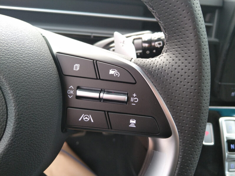 HYUNDAI STARIA Bus HEV Prestige Line 1.6 T-GDi HEV voll