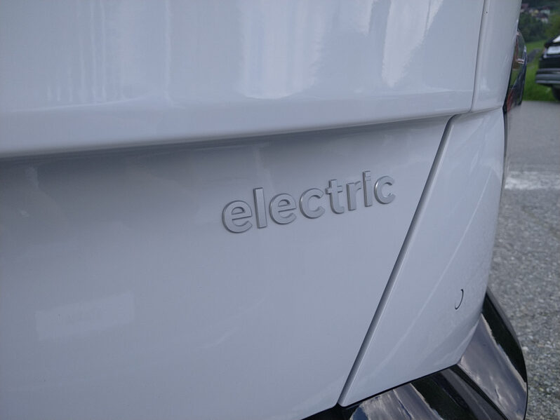 HYUNDAI KONA EV (SX2) GO AUT 65,4 kWh WÄRMEP DACH SW TECHP voll