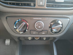 HYUNDAI i10 GO 1,0 MT DACH SW voll