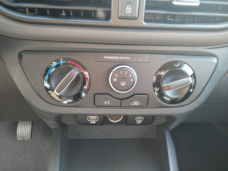 HYUNDAI i10 GO 1,0 MT DACH SW voll