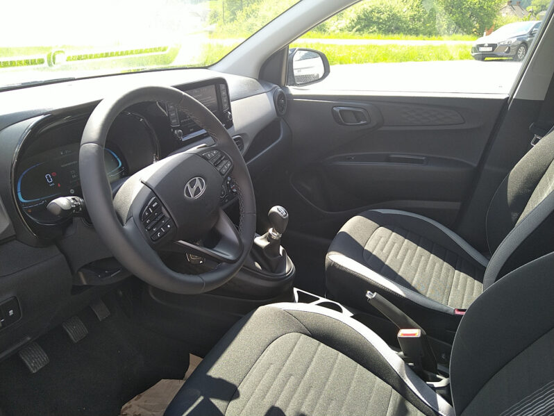 HYUNDAI i10 GO 1,0 MT DACH SW voll