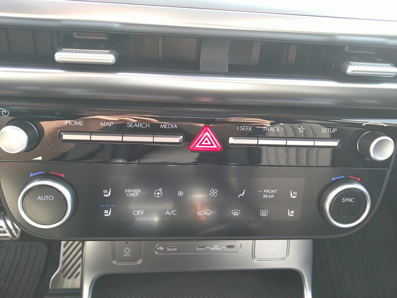 HYUNDAI IONIQ 9 Calligraphy 110 kWh 4WD WÄRMEPUMPE voll