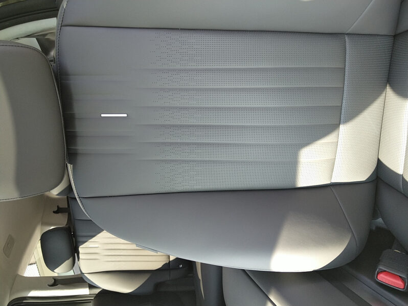 HYUNDAI IONIQ 9 Calligraphy 110 kWh 4WD WÄRMEPUMPE voll