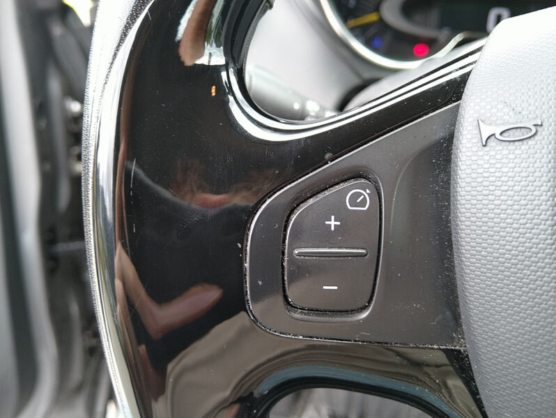 RENAULT CAPTUR EXPRESSION ENERGY dCI 90 PS voll