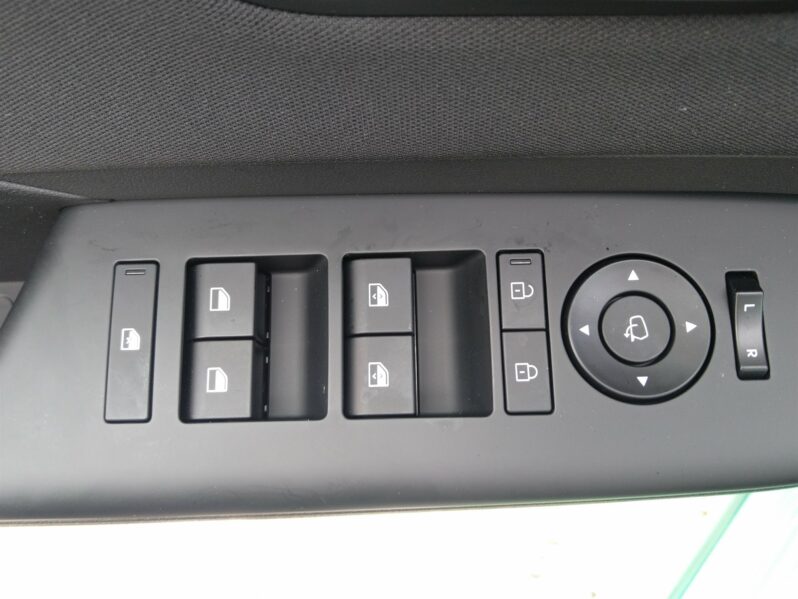 HYUNDAI KONA EV (SX2) Smart 48,6 kWh Wärmepumpe voll