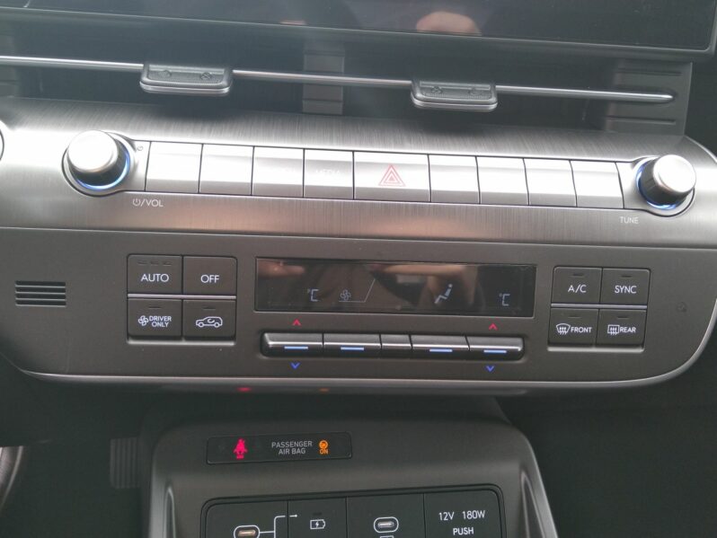 HYUNDAI KONA EV (SX2) Smart 48,6 kWh Wärmepumpe voll