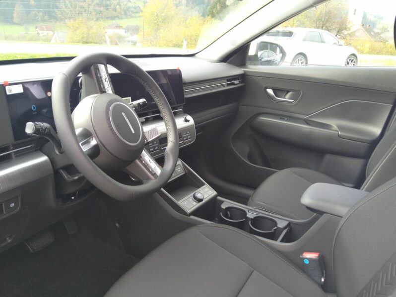 HYUNDAI KONA EV (SX2) Smart 48,6 kWh Wärmepumpe voll
