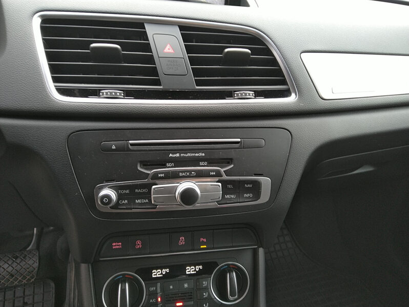 AUDI Q3 2,0 TDI Intense + quattro S-tronic voll