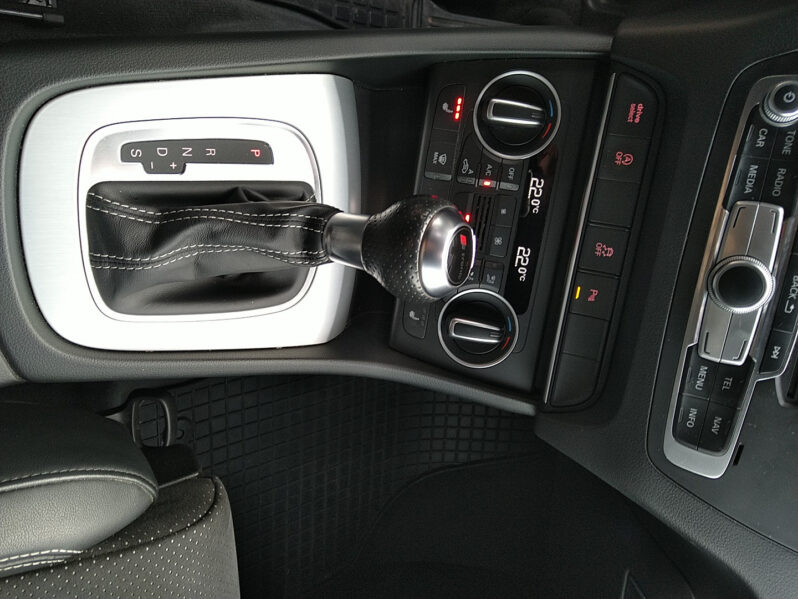 AUDI Q3 2,0 TDI Intense + quattro S-tronic voll