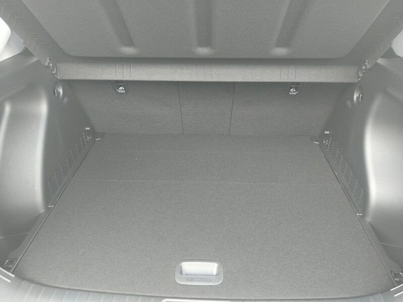 HYUNDAI KONA EV (SX2) GO AUT 65,4 kWh WÄRMEP DACH SW TECHP voll