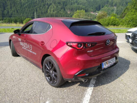 MAZDA 3 G140 AUT HOMURA