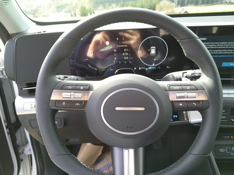 HYUNDAI KONA EV (SX2) GO 64,8 kWh k6eg2-OO5 voll