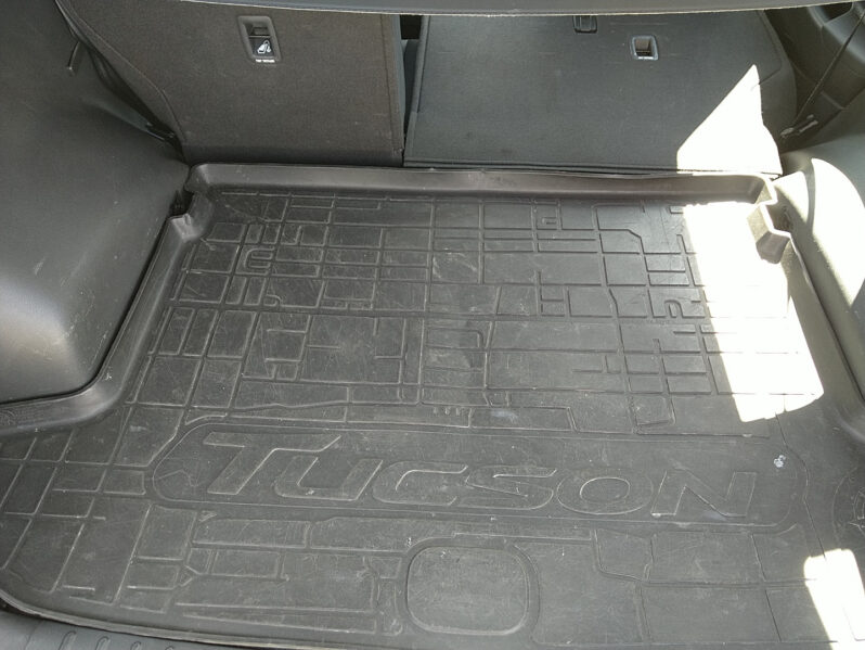 HYUNDAI Tucson 2,0 CRDI 4WD Go voll