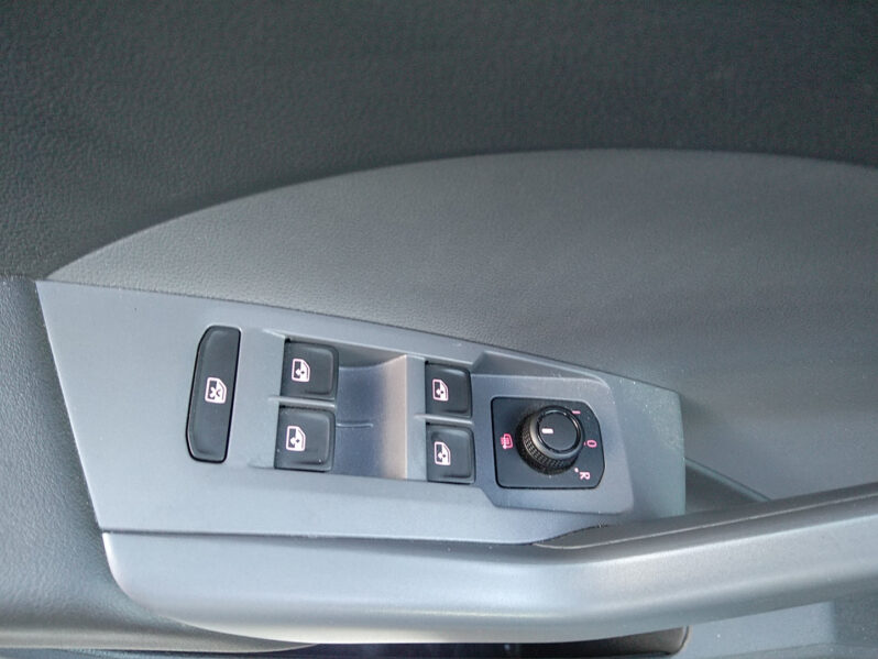 VW T-Cross 1,0 TSI Life DSG voll