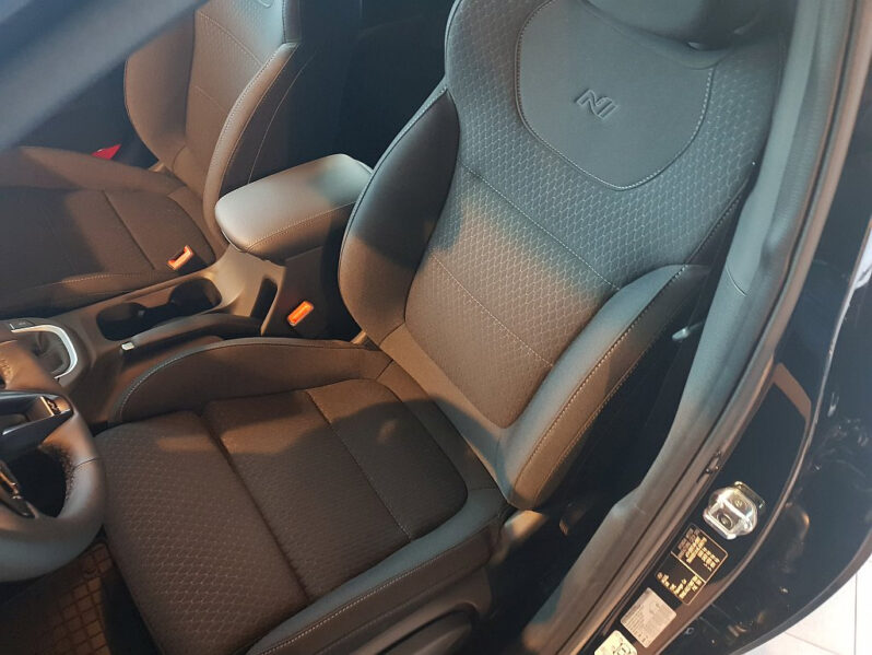 HYUNDAI i30 N-Line 1,6 CRDi voll