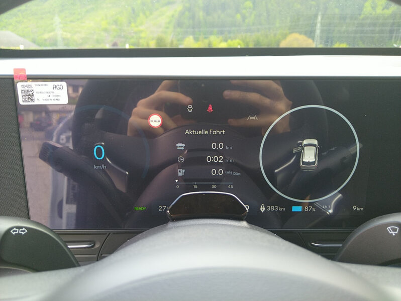 HYUNDAI KONA EV (SX2) GO AUT 65,4 kWh WÄRMEP DACH SW TECHP voll