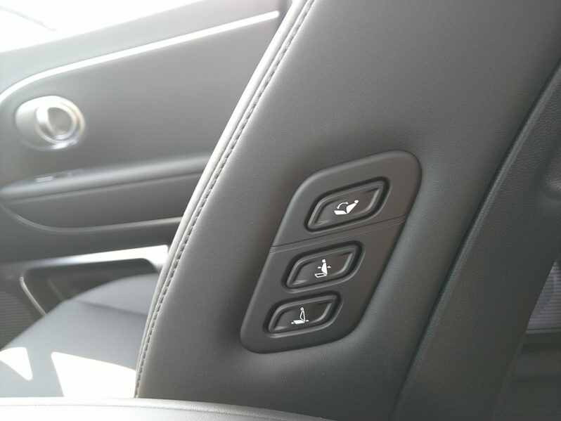 HYUNDAI IONIQ 9 Calligraphy 110 kWh 4WD WÄRMEPUMPE voll