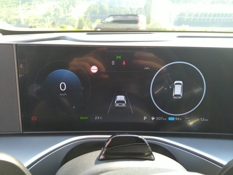 HYUNDAI IONIQ 9 Calligraphy 110 kWh 4WD WÄRMEPUMPE voll