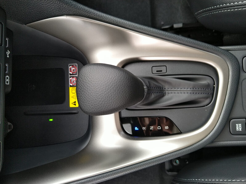 MAZDA 2 HYBRID AUTOMATIK HOMURA voll