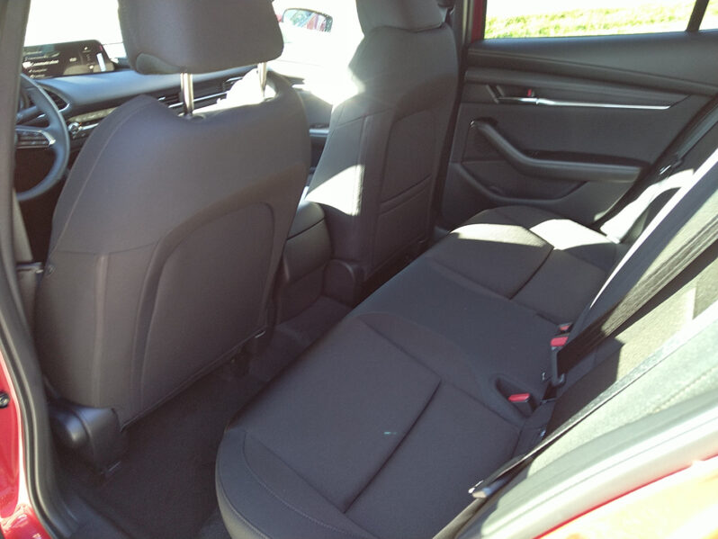 MAZDA 3 LIMOUSINE G140 EXCLUSIVE voll