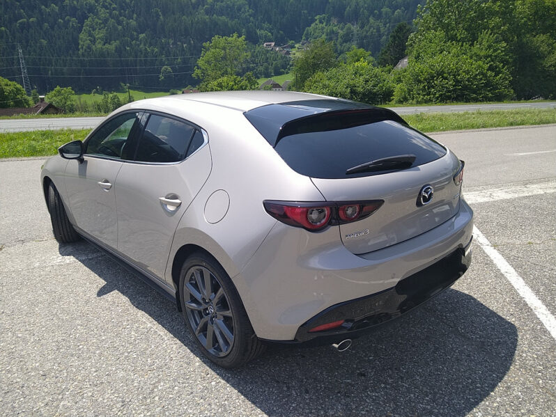 MAZDA 3 G140 HOMURA MT voll