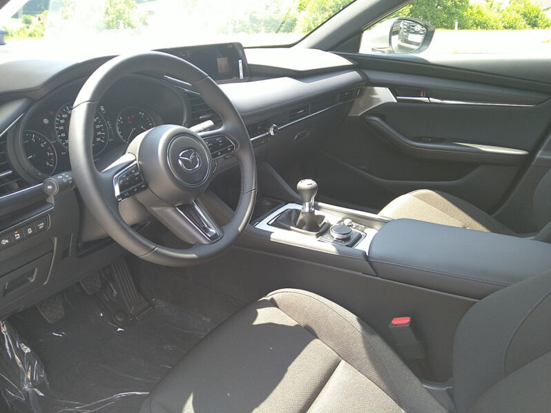 MAZDA 3 G140 HOMURA MT voll