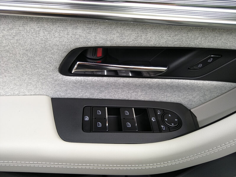 MAZDA CX-60 2,5 BENZIN-PHEV AUT AWD TAKUMI PLUS voll