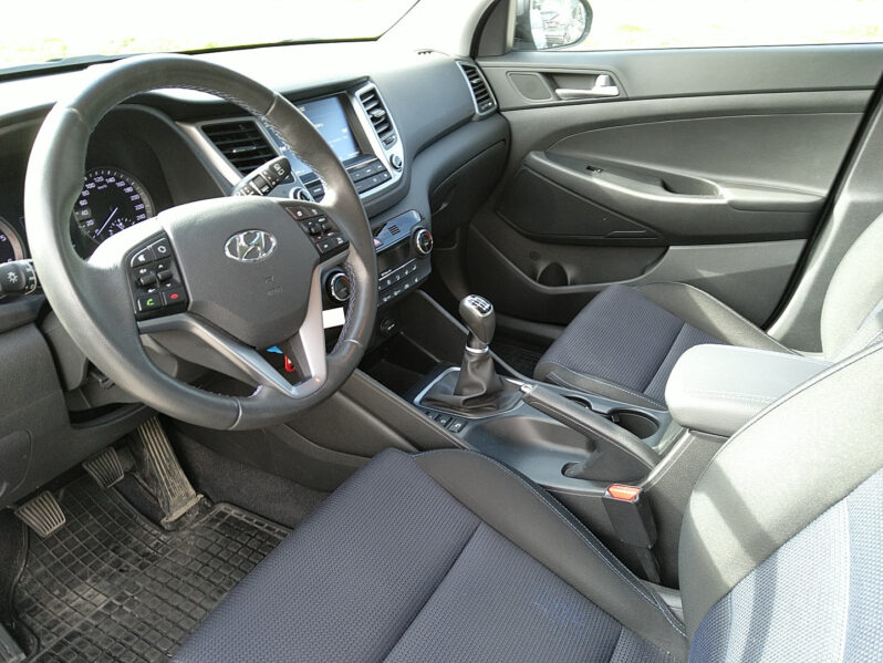 HYUNDAI Tucson 2,0 CRDI 4WD Go voll