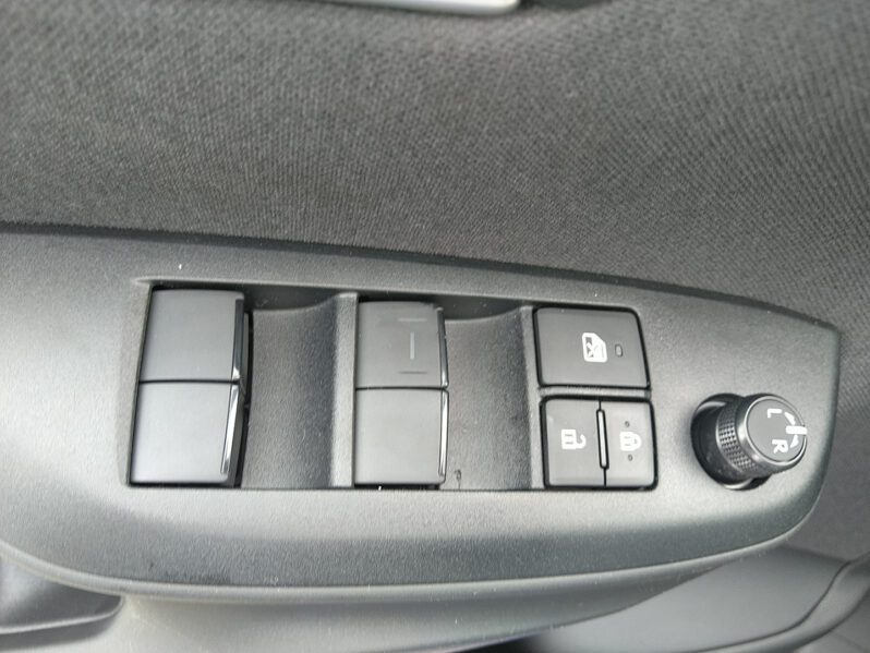 MAZDA 2 HYBRID AUTOMATIK CENTER-LINE voll