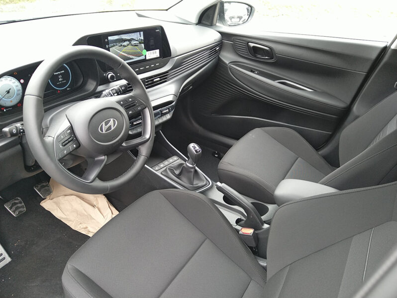 HYUNDAI Bayon GO Plus 1.0 T-GDI y6bu1-PP4-OO2 voll