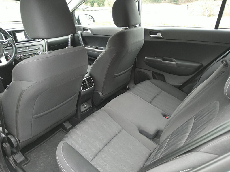 KIA Sportage 1,6 CRDI AUTOMATIK AWD SILBER voll