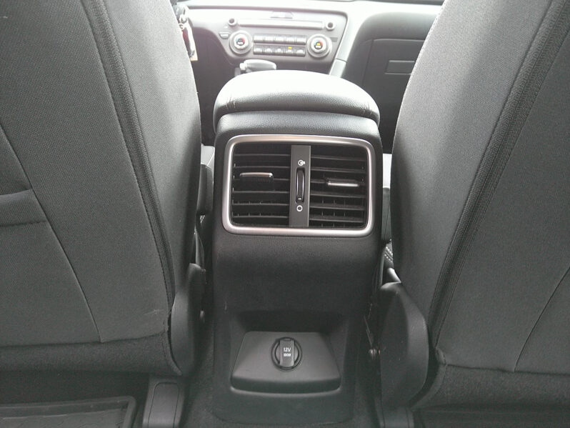 KIA Sportage 1,6 CRDI AUTOMATIK AWD SILBER voll