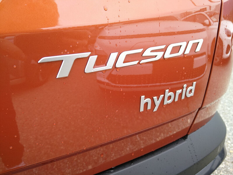 HYUNDAI Tucson NX4 GO Plus 1,6 T-GDi HEV 4WD AT t6hu2-PP1-OO2 voll