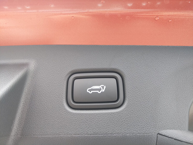 HYUNDAI Tucson NX4 GO Plus 1,6 T-GDi HEV 4WD AT t6hu2-PP1-OO2 voll