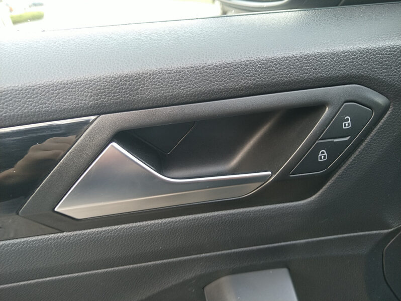 VW T-Roc 1,0 TSI Design voll