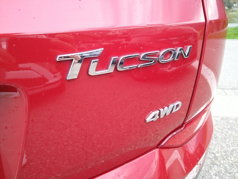 HYUNDAI Tucson GO 2,0 CRDi 4WD MT voll