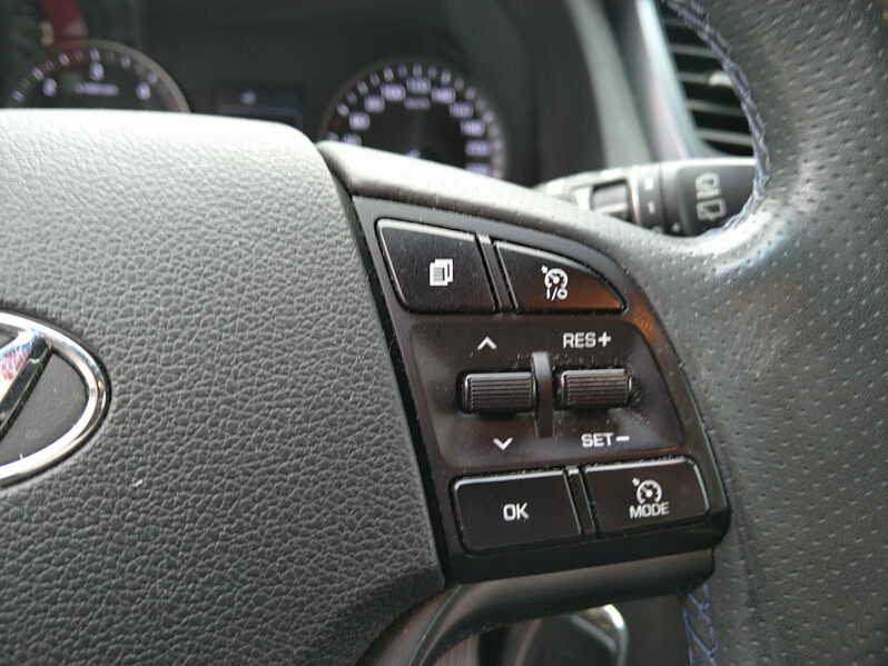 HYUNDAI Tucson GO 2,0 CRDi 4WD MT voll