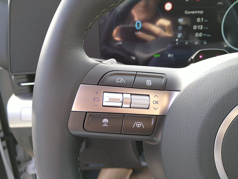 HYUNDAI KONA EV (SX2) GO 64,8 kWh WÄRMEPUMPE voll