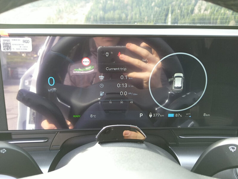 HYUNDAI KONA EV (SX2) GO 64,8 kWh WÄRMEPUMPE voll