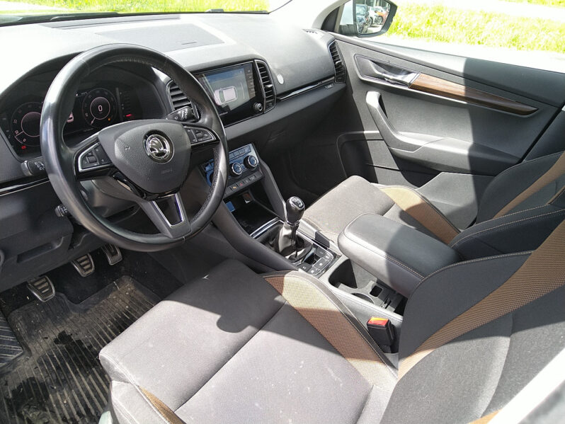 SKODA Karoq 2,0 TDI SCR 4×4 Scout voll