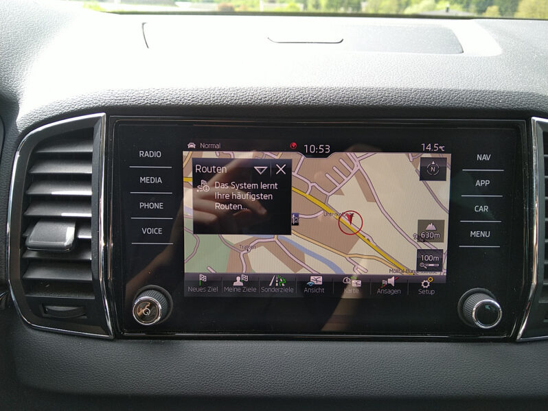 SKODA Karoq 2,0 TDI SCR 4×4 Scout voll