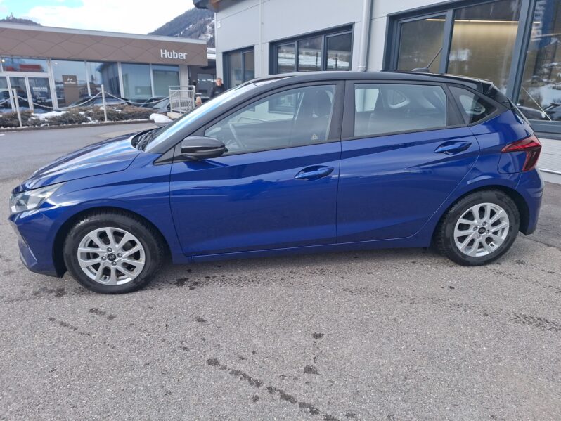 HYUNDAI i20 i-Line Plus 1,2 MPI voll