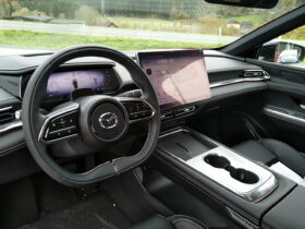 MAZDA 6e STANDARD 69kWh 258PS TAKUMI