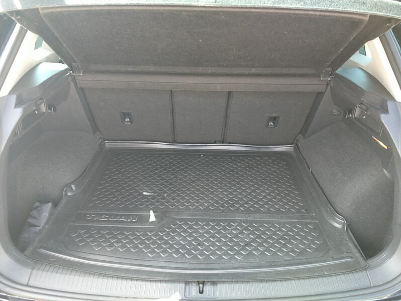 VW Tiguan 2,0 TDI SCR 4Motion Highline DSG voll