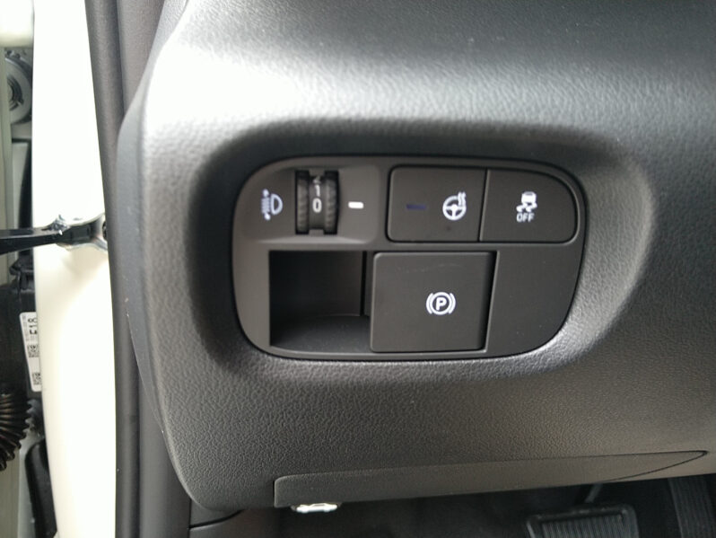 HYUNDAI INSTER Trend Line 49kWh r5t42-P3/4-O1 voll