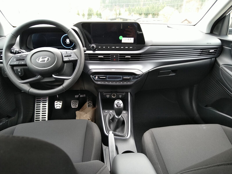 HYUNDAI Bayon GO Plus MT 1.0 T-GDI y6bu1-PP4-OO2 voll