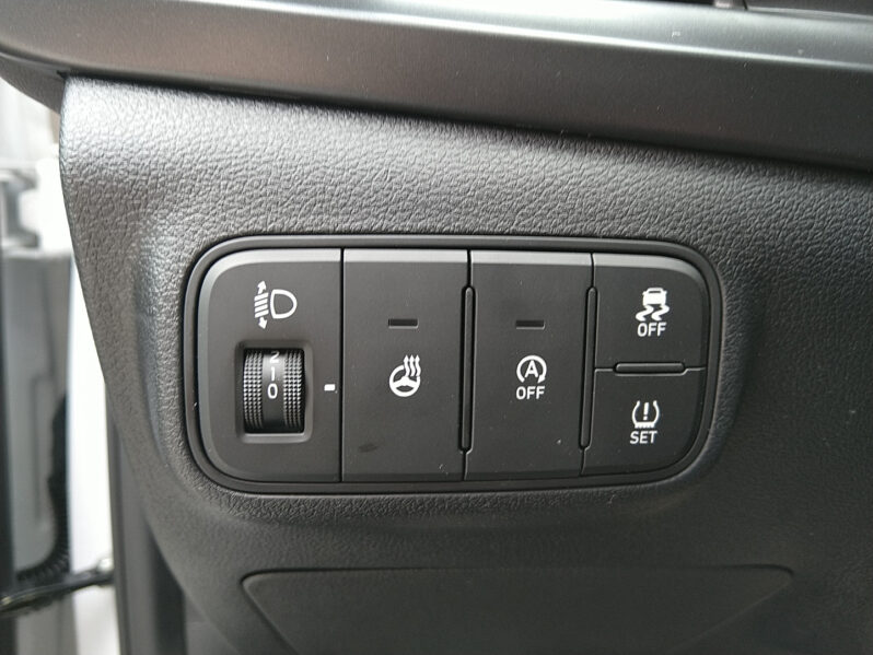 HYUNDAI Bayon GO Plus MT 1.0 T-GDI y6bu1-PP4-OO2 voll